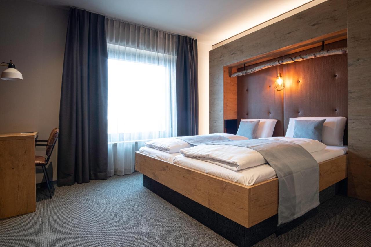 Riku Hotel Reutlingen Exterior foto